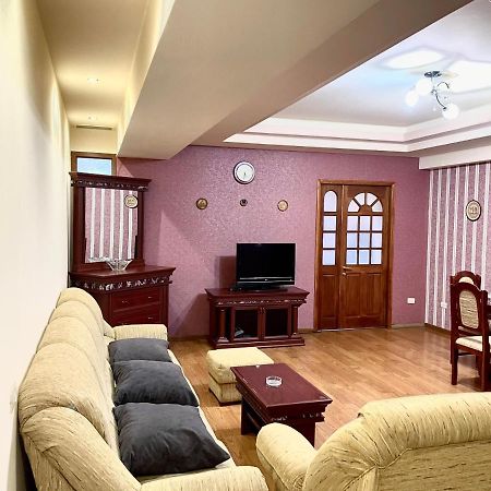 Apartments Emili Erivan Dış mekan fotoğraf