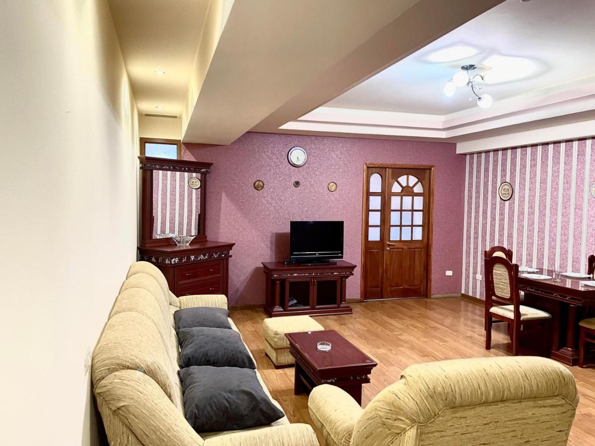 Apartments Emili Erivan Dış mekan fotoğraf