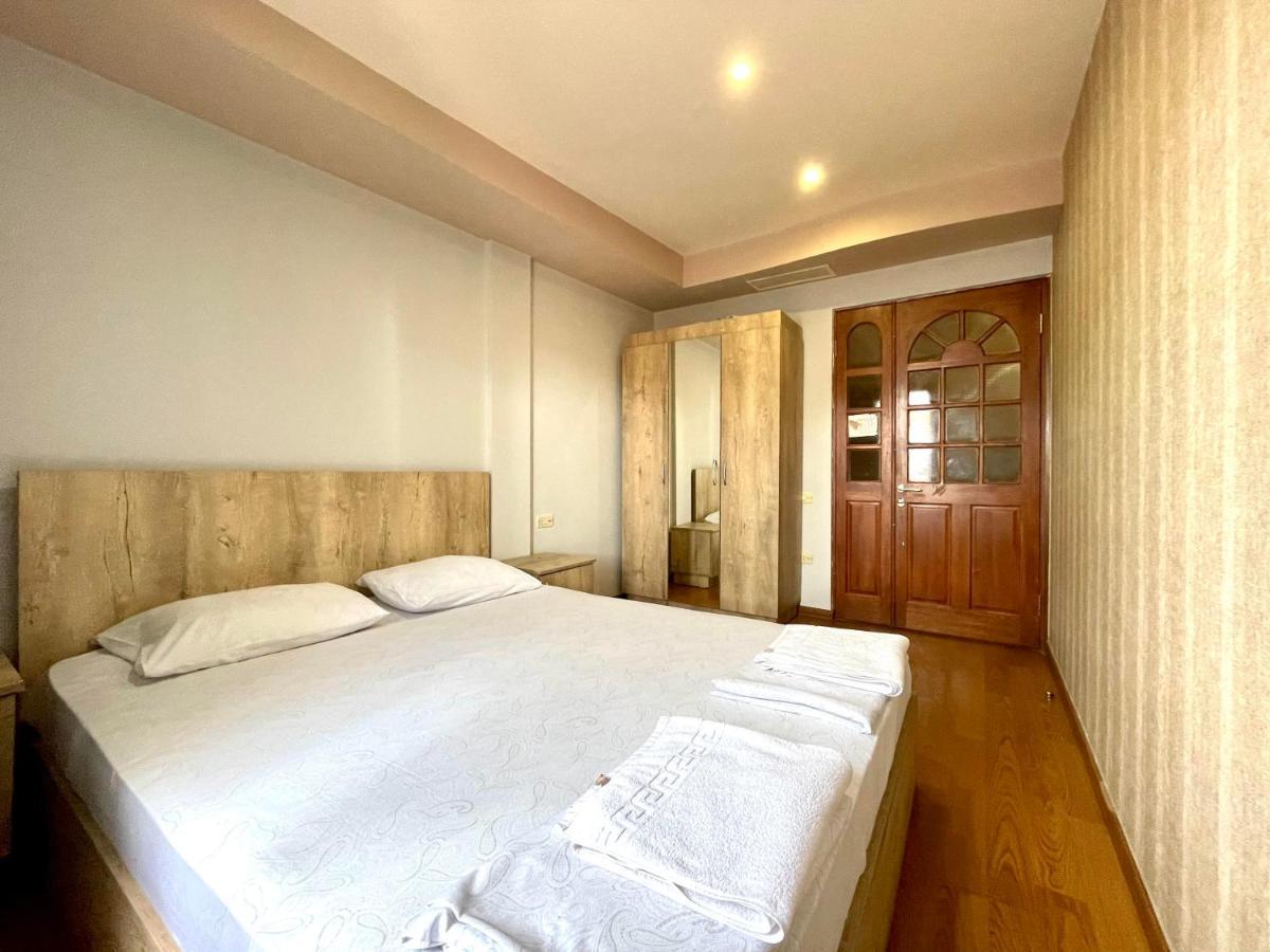 Apartments Emili Erivan Dış mekan fotoğraf