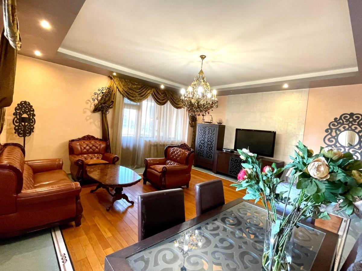 Apartments Emili Erivan Dış mekan fotoğraf