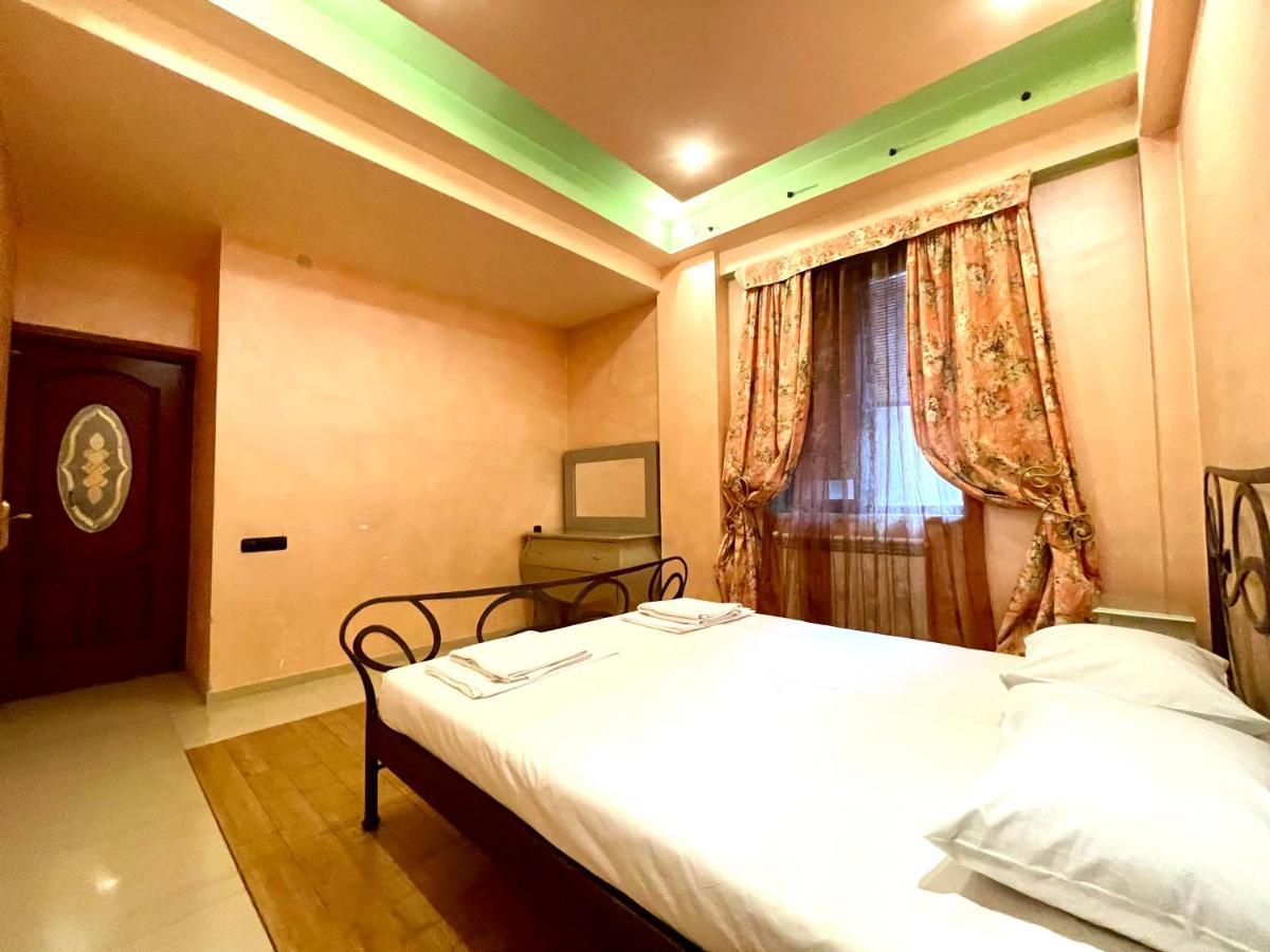 Apartments Emili Erivan Dış mekan fotoğraf