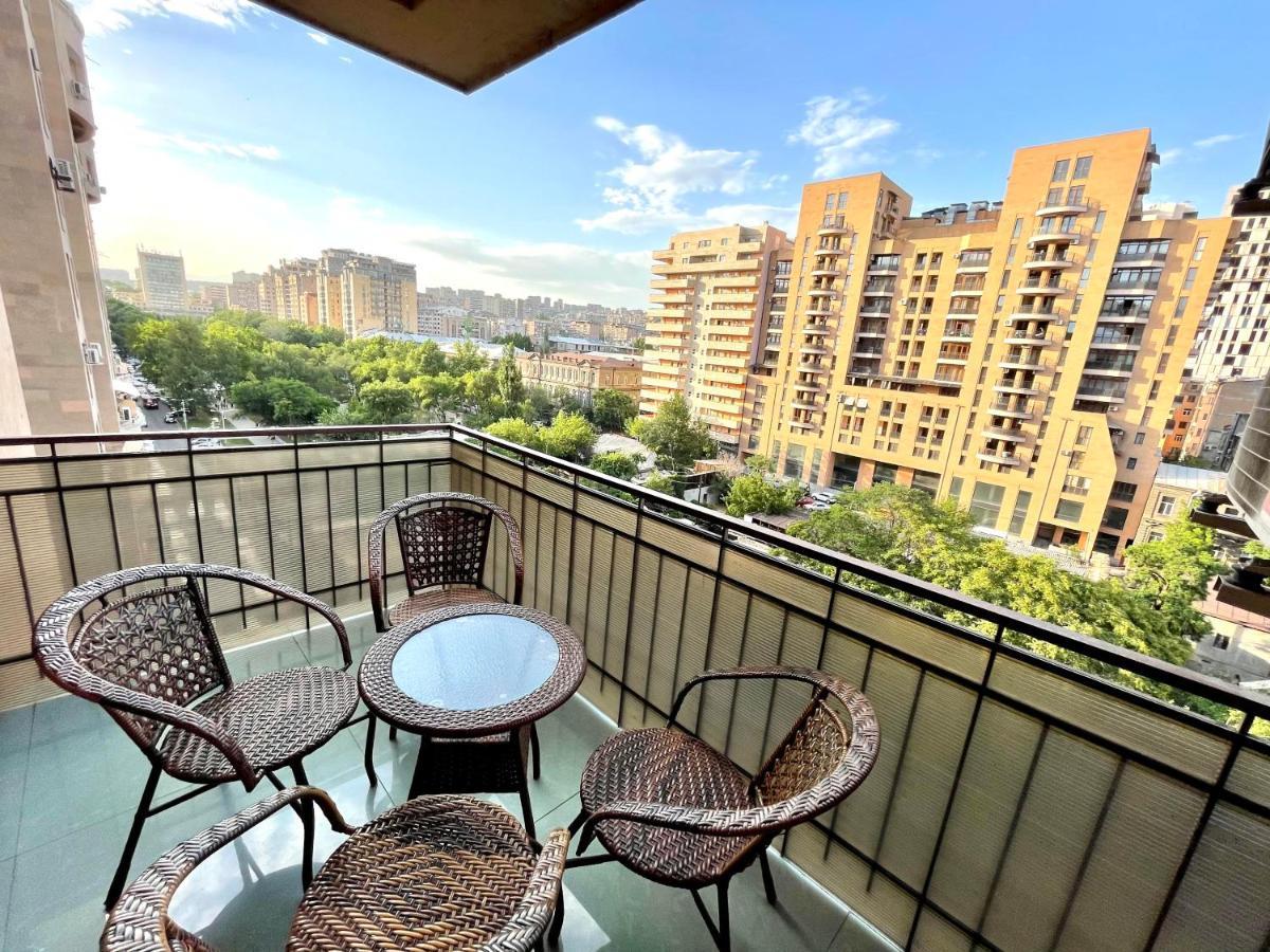 Apartments Emili Erivan Dış mekan fotoğraf