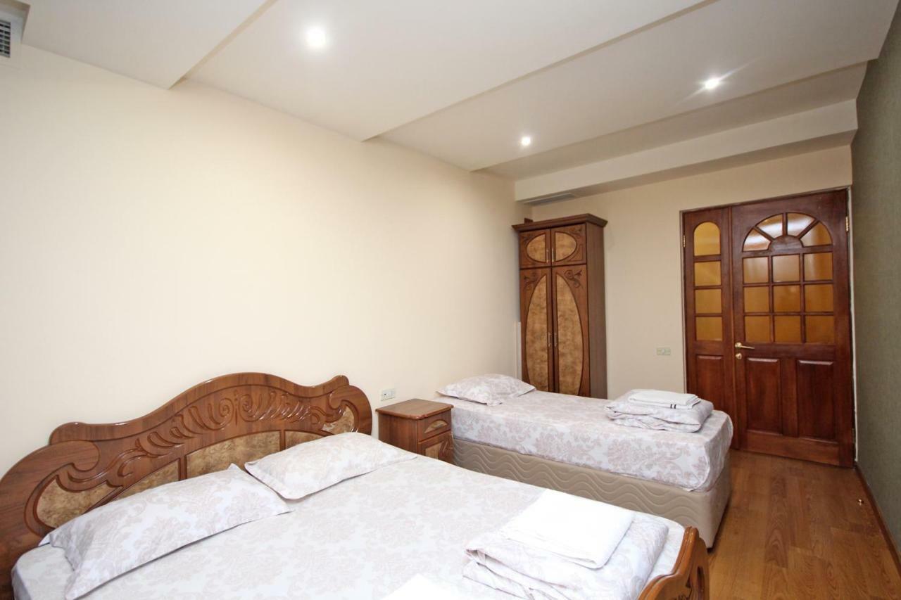 Apartments Emili Erivan Dış mekan fotoğraf