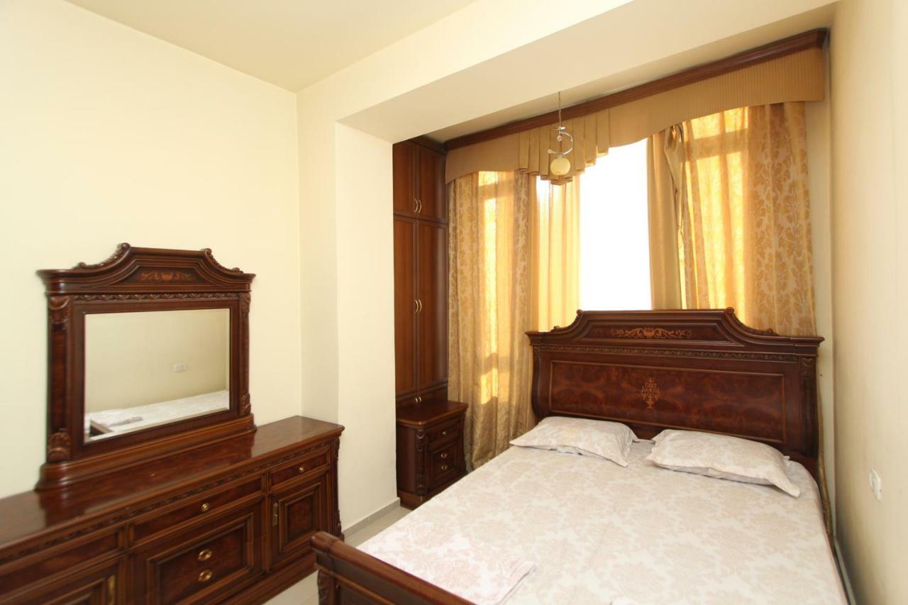 Apartments Emili Erivan Dış mekan fotoğraf