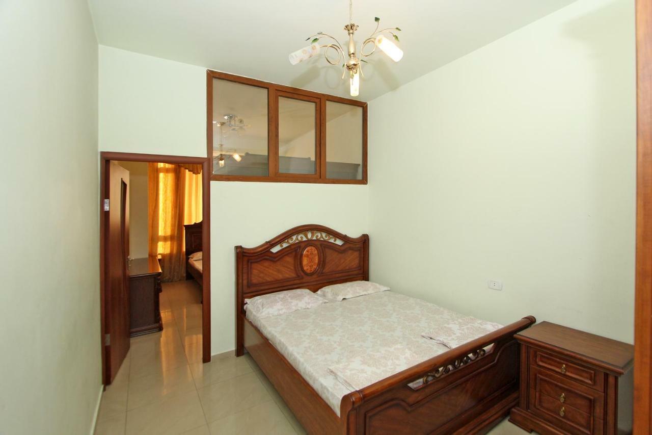 Apartments Emili Erivan Dış mekan fotoğraf