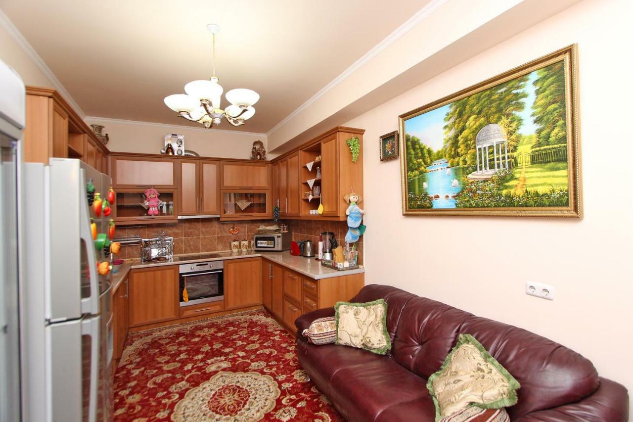 Apartments Emili Erivan Dış mekan fotoğraf